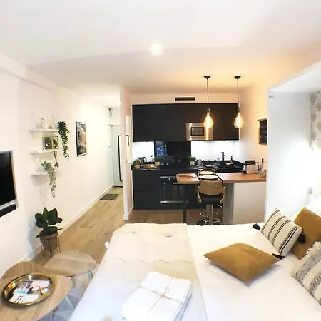 Apartamento Le Floral - Hypercentre Capitole # Parking Privé # Queen Size Toulouse